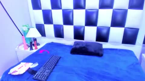 morganasmit_ online show from February 2026 02:11:02 PM