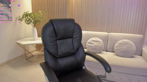 Morgan Hicks online show from January 2025 12:54:01 AM