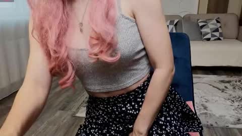 Anna online show from December 2025 12:11:02 PM