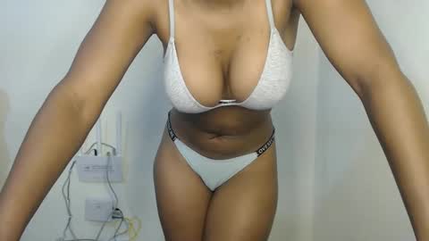 Mellisa online show from December 2024 09:17:01 AM