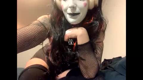morrigan_danu online show from October 2025 03:32:02 AM