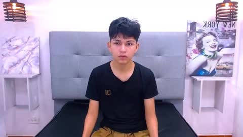 MORTELLE online show from November 2025 12:05:02 PM