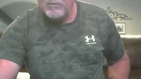 motorguy08 online show from October 2025 02:40:01 PM