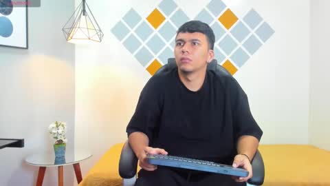 Mou Fly online show from October 2025 11:30:01 AM