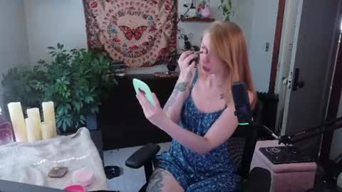 Mousie online show from August 2026 06:44:01 PM