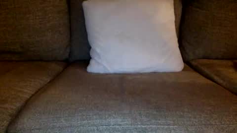 mouthmilker online show from December 2025 08:53:01 AM