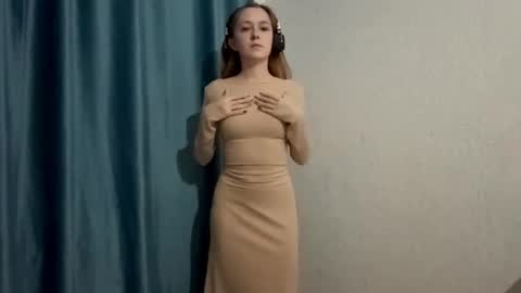 Jenny online show from November 2025 04:21:02 PM