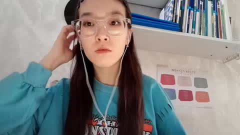 Karla online show from November 2025 09:31:01 AM