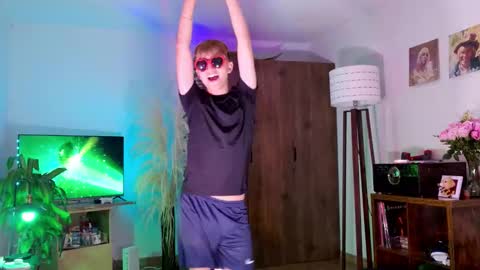 Mr Evans online show from October 2025 05:20:02 PM