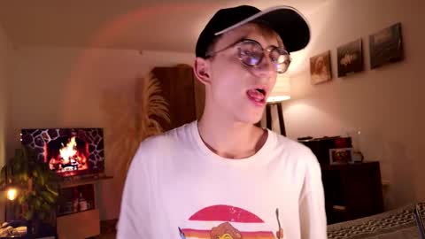 Mr Evans online show from October 2025 03:01:02 PM