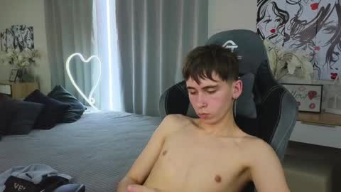 Kris online show from February 2025 10:04:02 PM