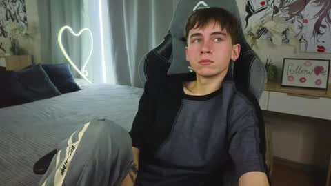 Kris online show from February 2025 11:41:02 AM