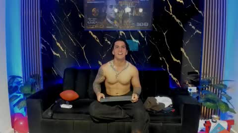 Snapshot of mr_maximo chatting on February 2026 07:51:01 AM mr_maximo online show from February 2026 07:51:01 AM