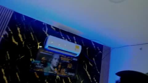 Snapshot of mr_maximo chatting on February 2026 02:02:02 AM mr_maximo online show from February 2026 02:02:02 AM