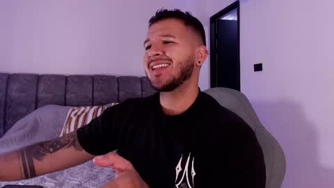 MIKEE online show from February 2026 03:00:02 AM