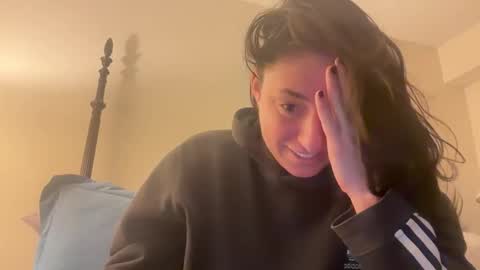 Mr  Mrs Glitter online show from February 2026 08:42:02 PM