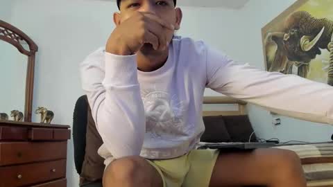 Snapshot of mr_stiven_ chatting on March 2026 07:15:01 AM mr_stiven_ online show from March 2026 07:15:01 AM