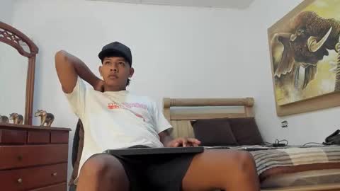 Snapshot of mr_stiven_ chatting on March 2026 02:28:02 AM mr_stiven_ online show from March 2026 02:28:02 AM