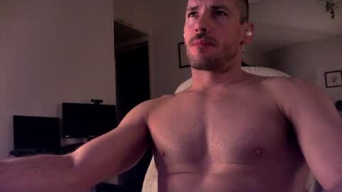 Snapshot of mr_th0m chatting on June 2026 04:46:01 AM Thomas A. online show from June 2026 04:46:01 AM