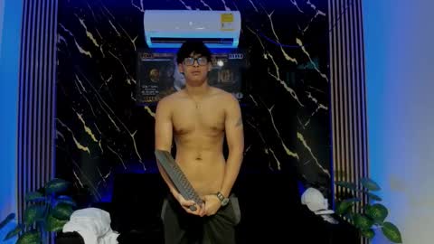 Snapshot of mr_yisuz chatting on March 2026 07:06:02 PM yisuz online show from March 2026 07:06:02 PM