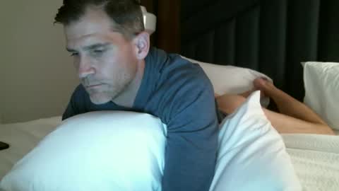 MrAsstastix online show from November 2025 03:34:01 AM