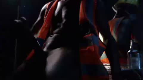 MrBigDiQ1 online show from December 2024 03:20:01 AM