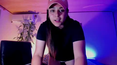 Laura online show from December 2024 03:18:02 AM