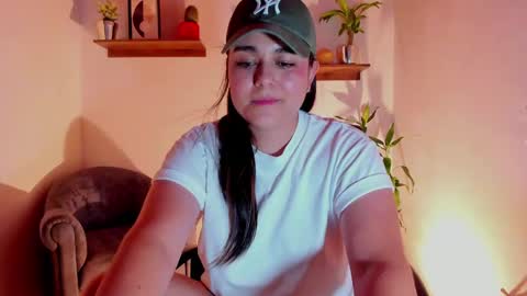 Laura online show from March 2025 03:48:02 AM