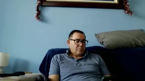 Mrcaruso online show from December 2025 11:17:01 AM