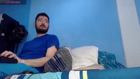 Christtofer online show from November 2025 07:03:01 PM