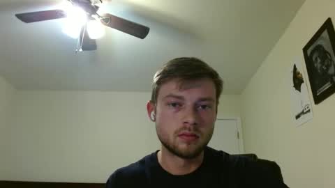 Snapshot of mrcoolguy68 chatting on December 2024 02:51:01 PM mrcoolguy68 online show from December 2024 02:51:01 PM