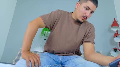 Mr Fox online show from October 2025 07:34:02 PM