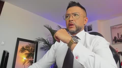 MrFrank. online show from January 2025 11:59:01 AM