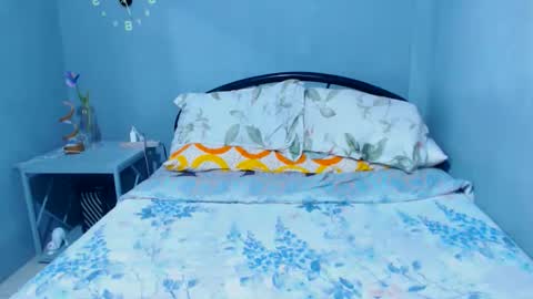 Snapshot of mrladybunnycock chatting on January 2025 02:33:02 AM mrladybunnycock online show from January 2025 02:33:02 AM