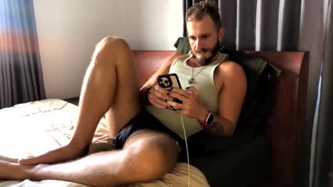 Max online show from October 2025 07:30:01 AM