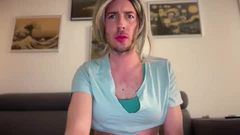 TaleOfLaura online show from January 2026 11:20:02 PM