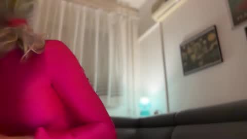 Snapshot of mrmooser42 chatting on May 2026 08:49:02 PM TaleOfLaura online show from May 2026 08:49:02 PM
