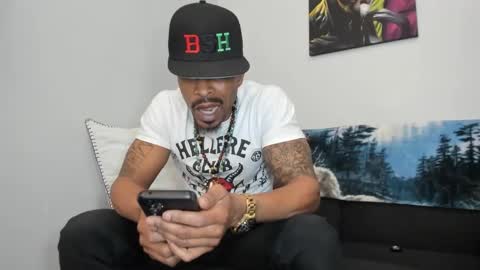 mromg007 online show from February 2025 08:58:02 PM