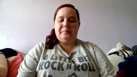 Snapshot of mrs_butterfly84 chatting on May 2026 03:42:01 PM Mrs Butterfly online show from May 2026 03:42:01 PM