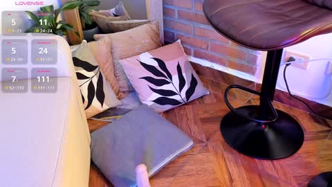 Griseld   online show from February 2025 10:30:02 PM