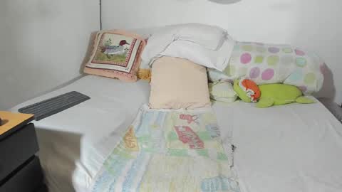 mrs_mommy online show from September 2025 07:24:02 PM