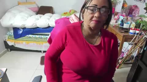 mrs_mommy online show from October 2025 09:43:02 PM
