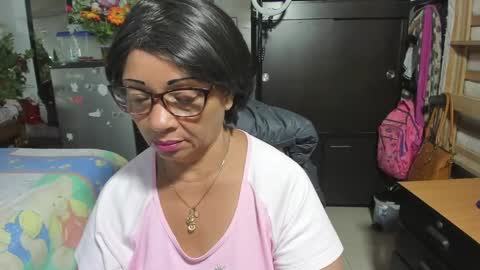 mrs_mommy online show from October 2025 02:49:01 PM