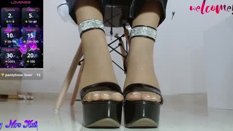 Snapshot of mrskatty chatting on January 2025 08:07:02 PM Tell me Katty online show from January 2025 08:07:02 PM