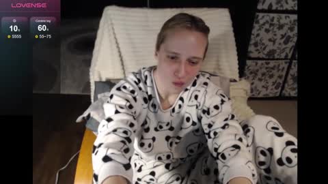 Snapshot of mrsluck chatting on January 2025 01:11:01 AM Sasha online show from January 2025 01:11:01 AM