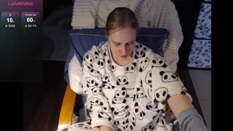 Snapshot of mrsluck chatting on January 2025 08:34:01 AM Sasha online show from January 2025 08:34:01 AM