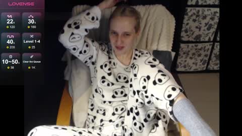 Snapshot of mrsluck chatting on February 2025 01:14:01 AM Sasha online show from February 2025 01:14:01 AM