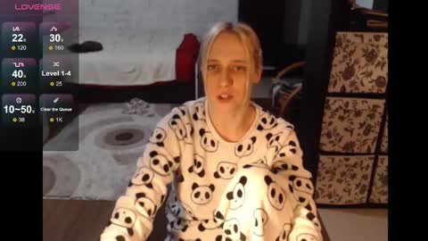 Snapshot of mrsluck chatting on March 2025 02:44:02 PM Sasha online show from March 2025 02:44:02 PM