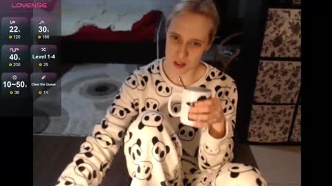 Snapshot of mrsluck chatting on March 2025 07:45:02 PM Sasha online show from March 2025 07:45:02 PM