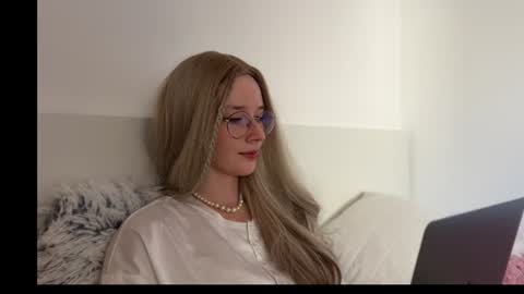 Snapshot of ms_christiana chatting on July 2026 03:21:01 PM ms_christiana online show from July 2026 03:21:01 PM